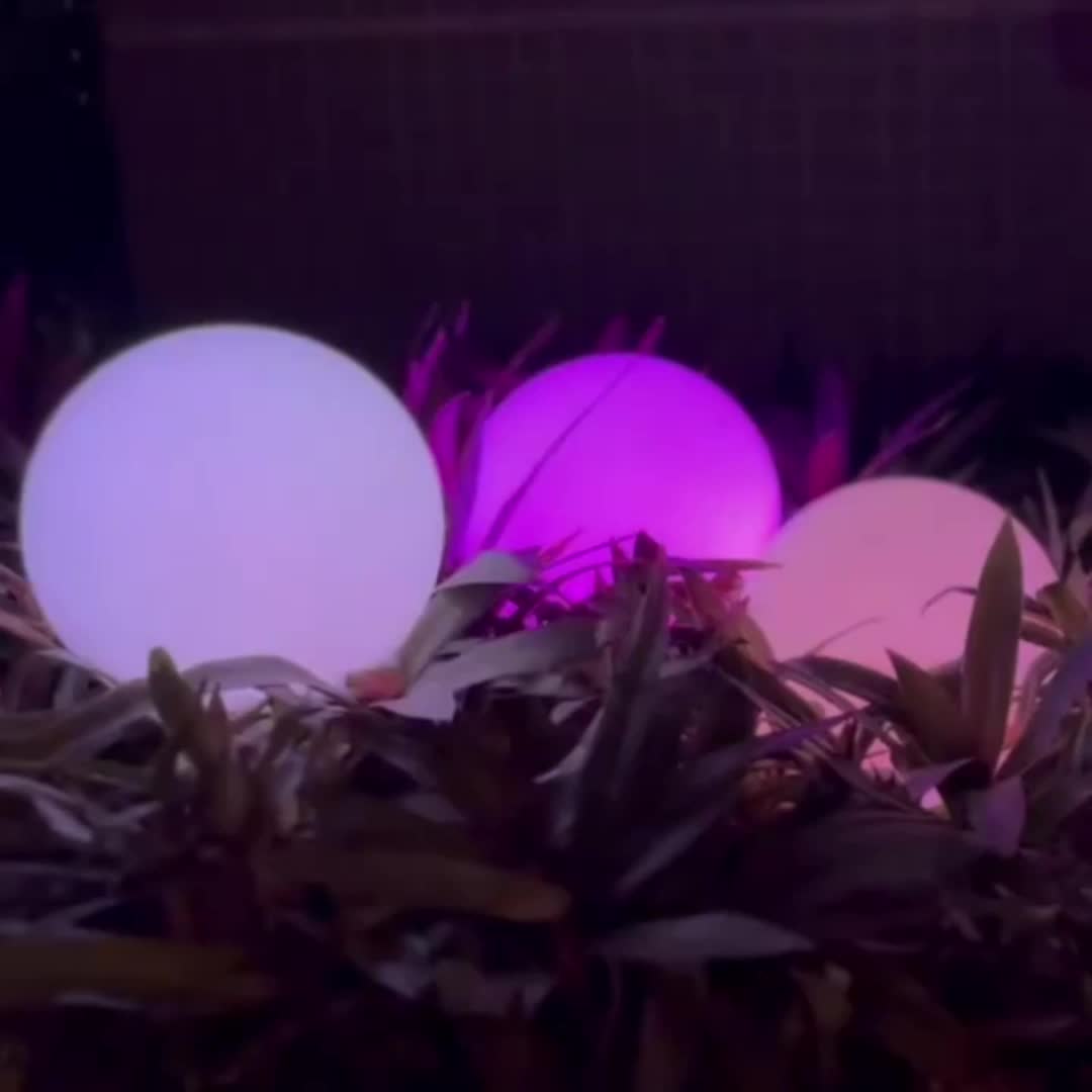 Large Solar Powered LED Ball Lights, 16 Color Changing Orb with Remote Control, Rechargeable Globe Lamp for Indoor\u002FOutdoor, Lawn, Swimming Pool, Holiday Party